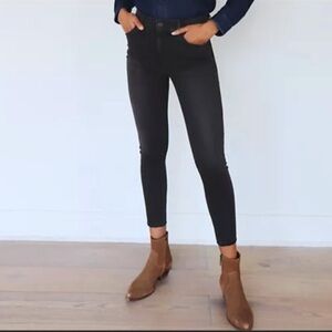 Aritzia Denim Forum The Nico Mid Rise Skinny Crop Jeans Size 24